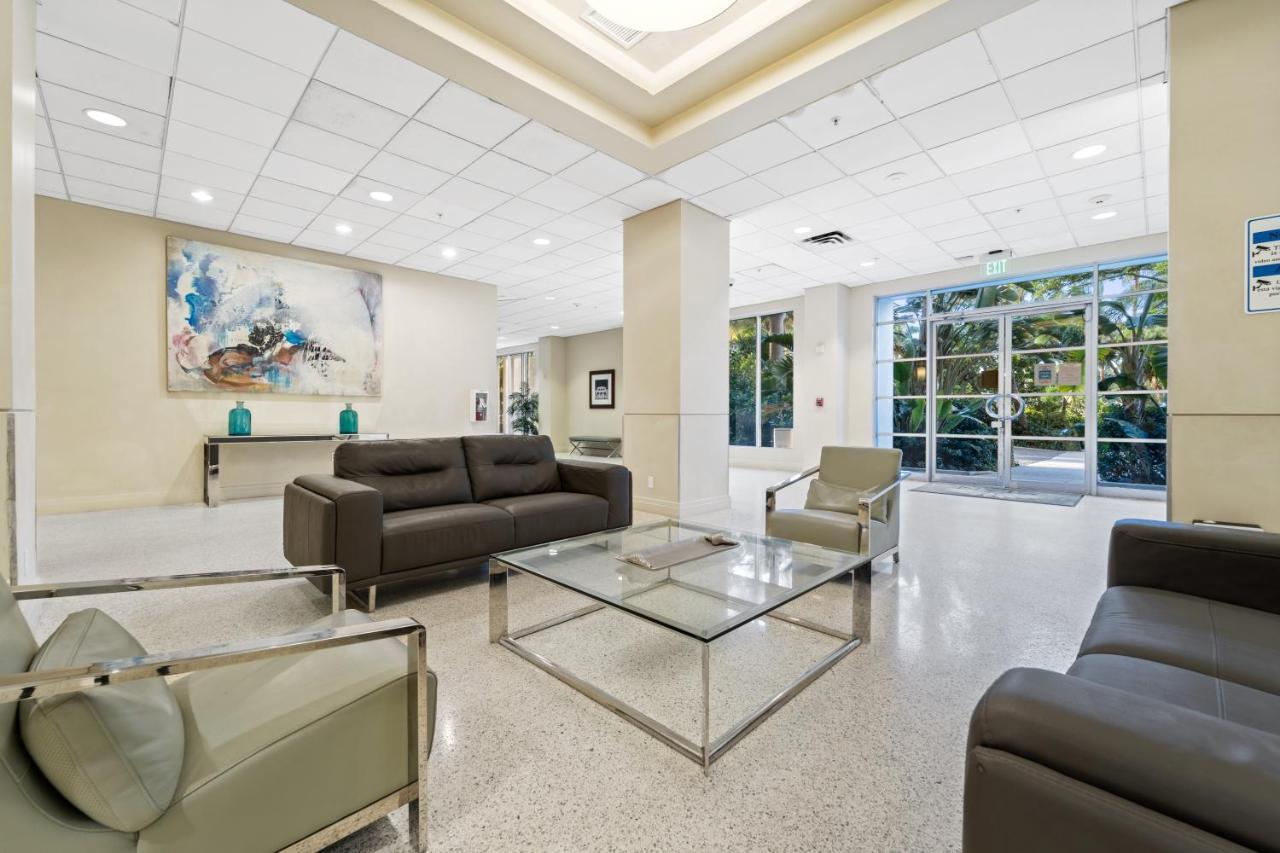 Beach Bliss Steps To Ocean, Pool & Game Room Fun Hollywood Eksteriør bilde